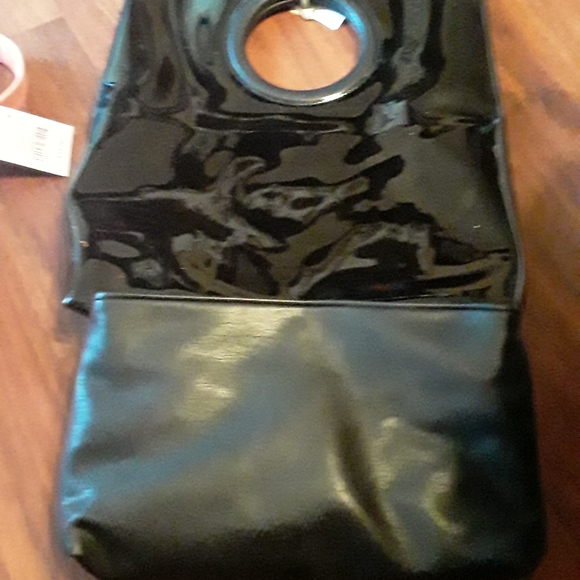 Purse - Picture 1 of 1